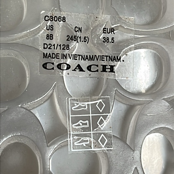 Coach Slides - Picture 4 of 4